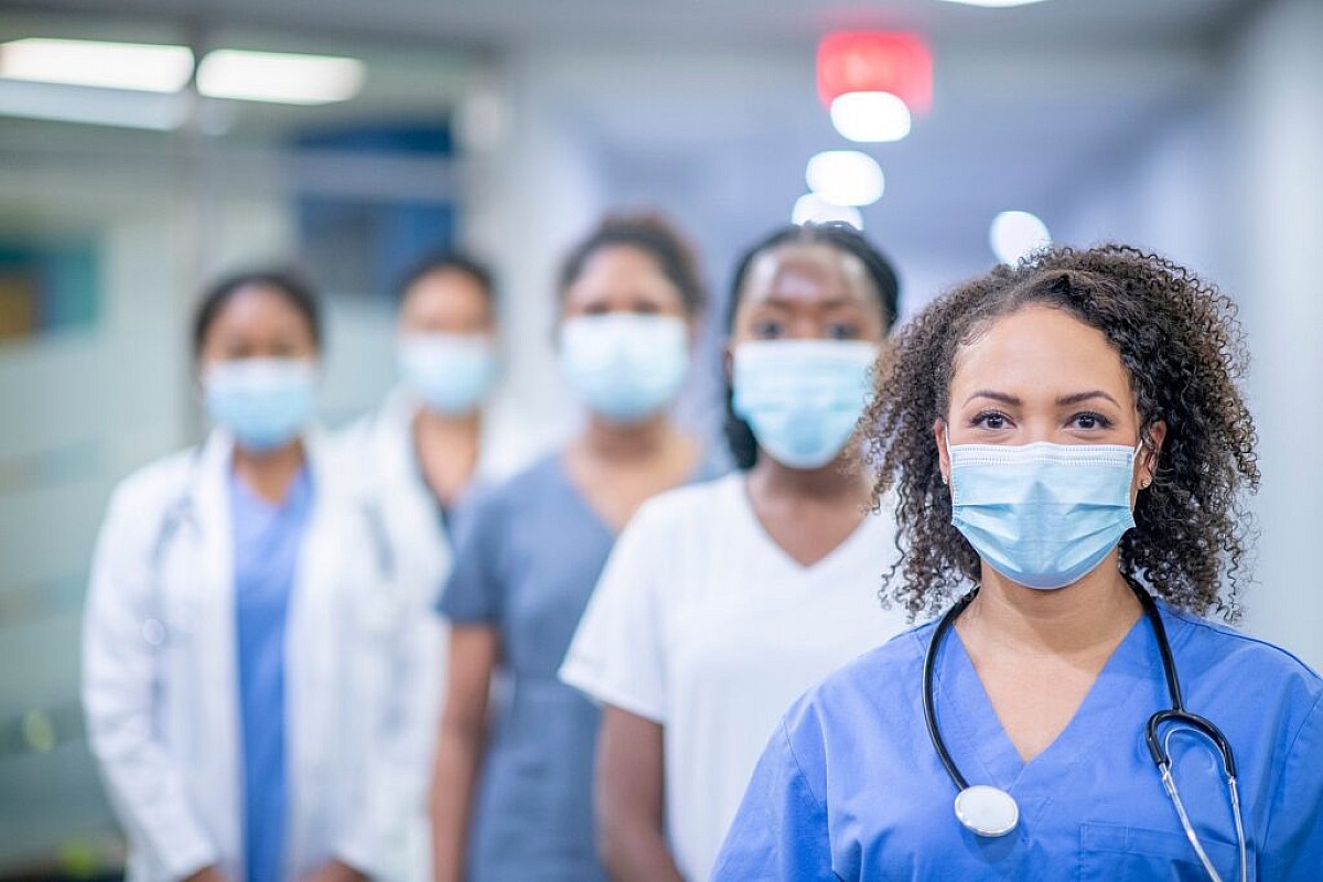 Câmara aprova projeto de piso salarial para profissionais da enfermagem