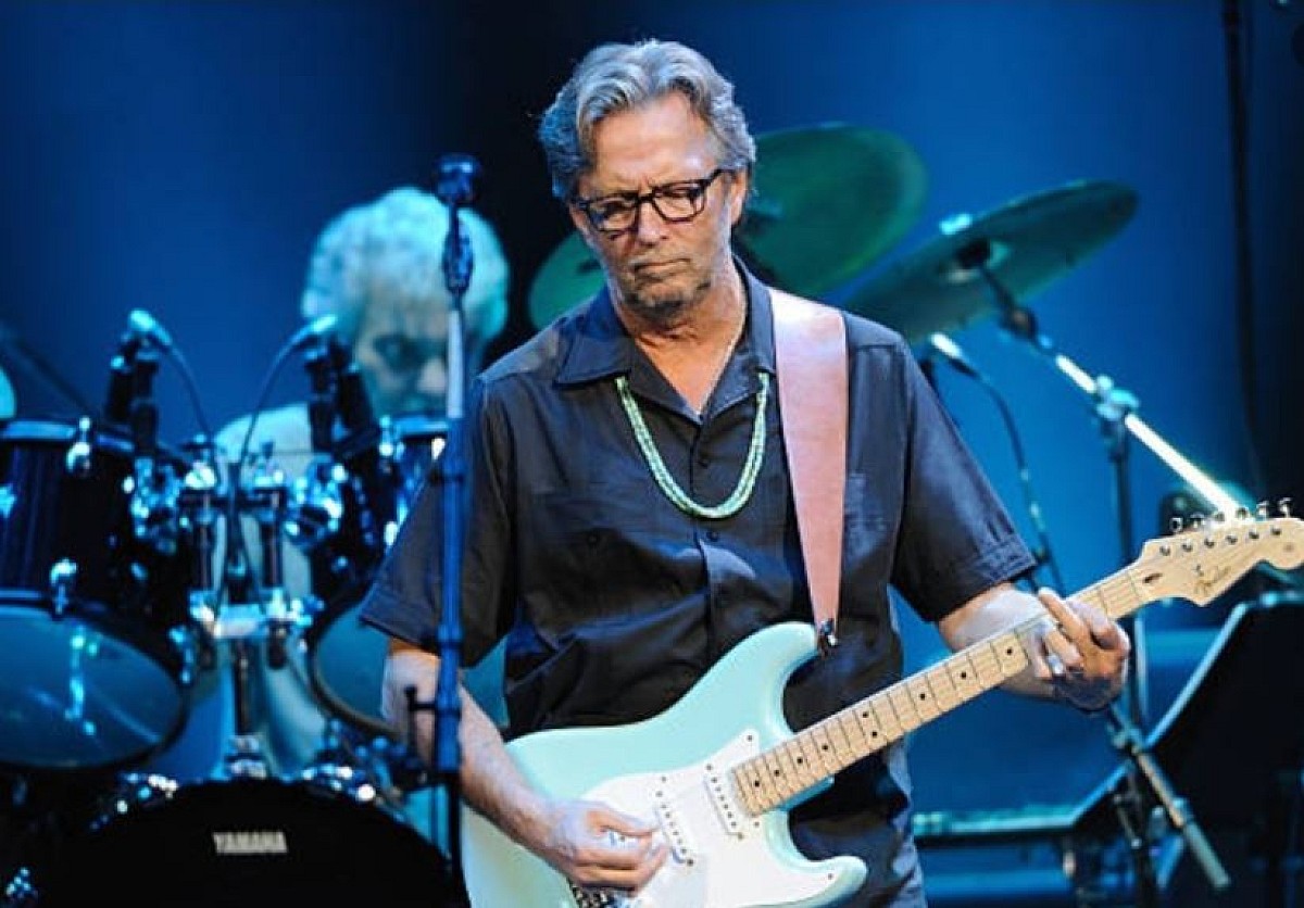 O guitarrista Eric Clapton cancelou show após contrair Covid-19