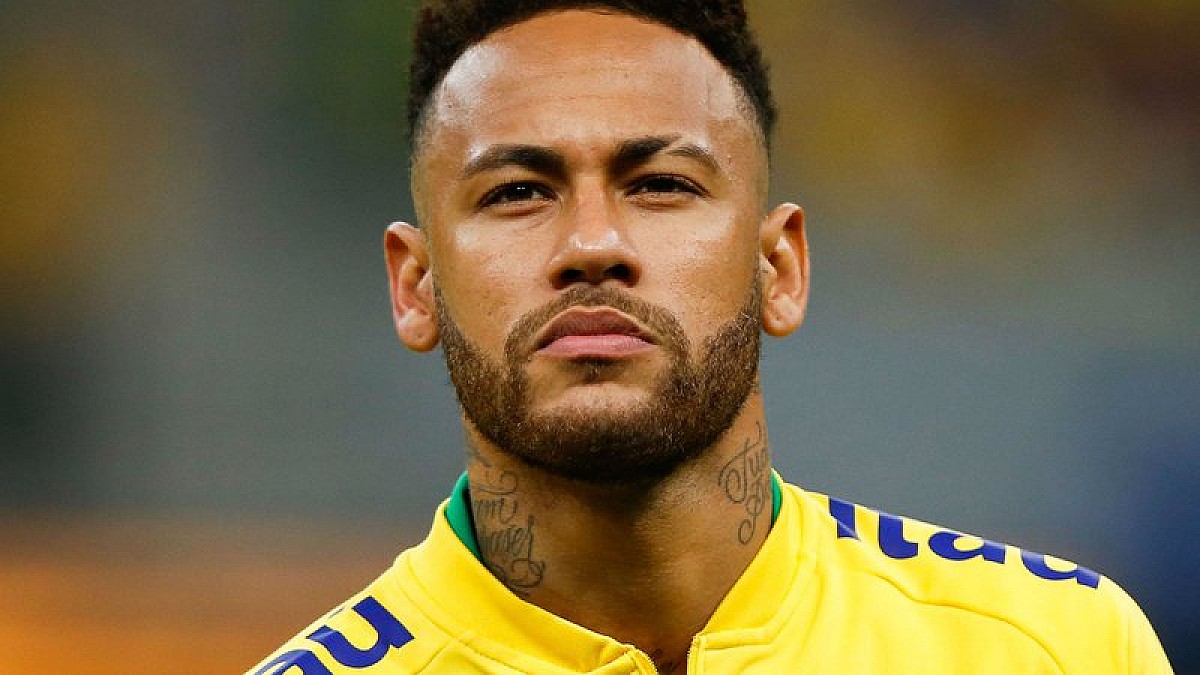 Neymar passará por um julgamento na Espanha um mês antes da Copa do Mundo 