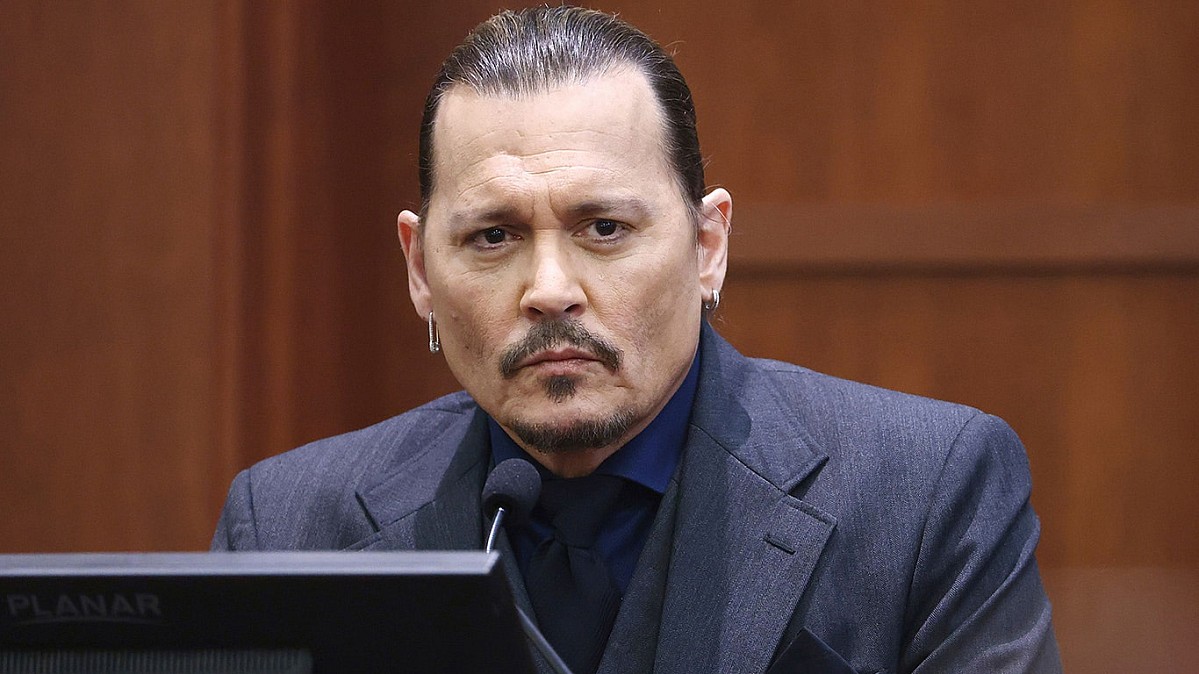 Johnny Depp estaria namorando uma das advogadas que o defendeu, afirma site