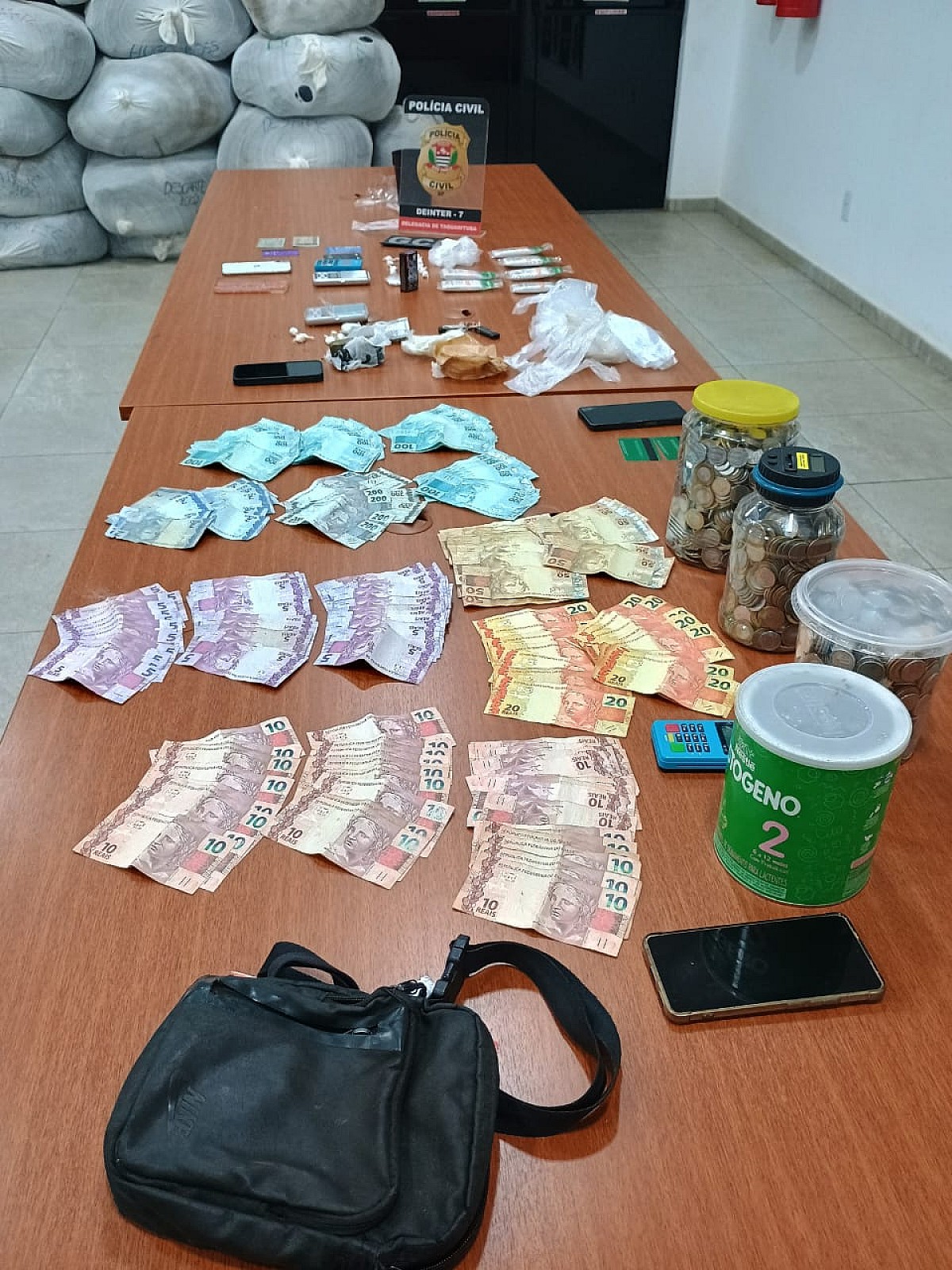 Operação “Medellín” desmantela esquema de tráfico de drogas em Taquarituba