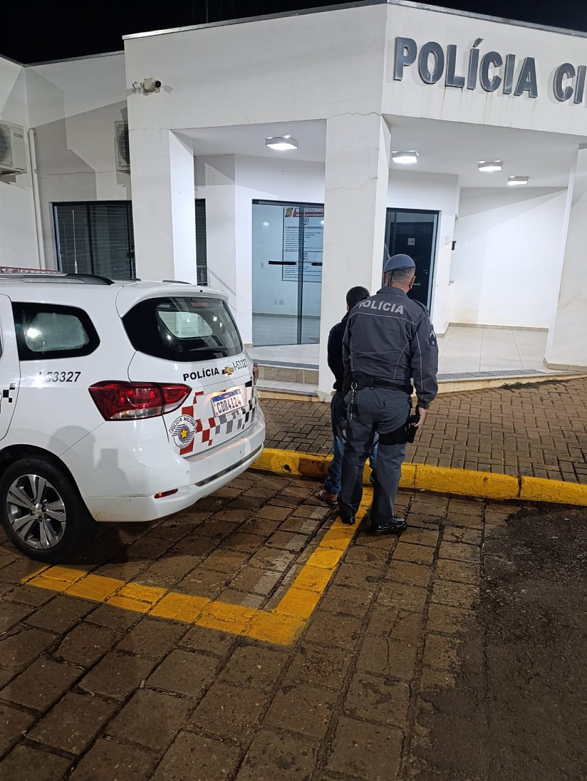 Jovem de 18 anos é preso após roubar R$ 400 e agredir trabalhador em Itaporanga