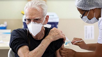 Avaré começa a aplicar 3ª dose em quem tem entre 85 e 89 anos