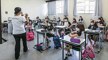 Aulas presenciais voltam a ser obrigatórias para 100% dos alunos em SP a partir de 2ª