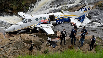 Delegado afirma que havia cabo enrolado em hélice de avião de Marília Mendonça