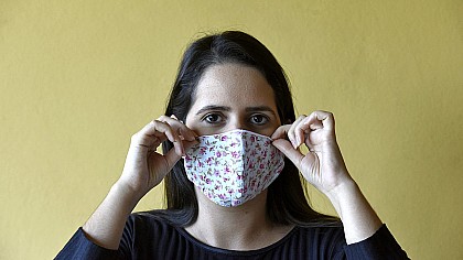 Ômicron: especialistas não recomendam máscaras de pano