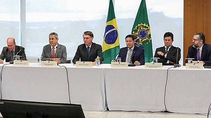 PF conclui que Bolsonaro não cometeu crime por supostas interferências