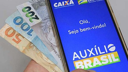 Senado aprovou o valor de 400 reais para o Auxílio Brasil