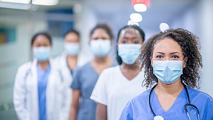 Câmara aprova projeto de piso salarial para profissionais da enfermagem