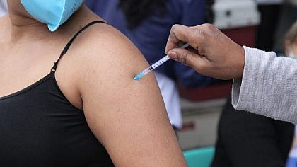 Campanha de imunização em Cerqueira César está disponível para o público acima de 40 anos