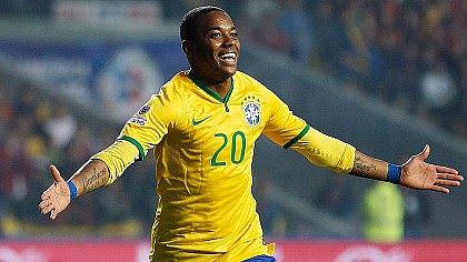 Robinho pode pegar 9 anos de prisão no Brasil por crime na Itália