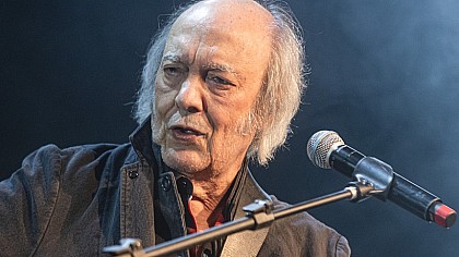 Morre aos 81 anos, Erasmo Carlos: Pioneiro do rock no Brasil e símbolo da Jovem Guarda