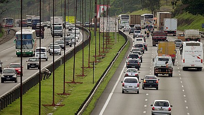 Cerca de 5 milhões de veículos devem deixar a cidade de São Paulo neste Natal