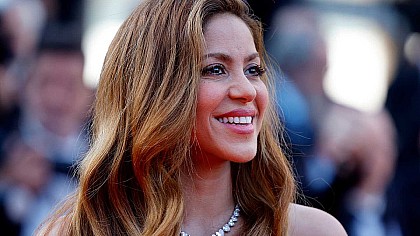 Shakira detona Piqué e namorada com metade da sua idade em música: 'Você trocou uma Ferrari por um Twingo'