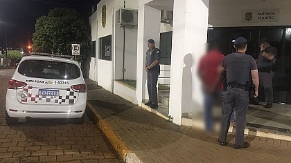 HOMEM É PRESO PELA POLÍCIA MILITAR EM FARTURA APÓS ROMPER TORNOZELEIRA ELETRÔNICA