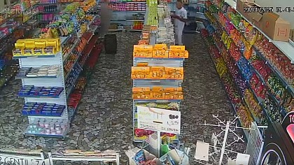 Polícia de Avaré Identifica Suspeito de Furto em Loja e Ação é Registrada por Câmeras de Segurança