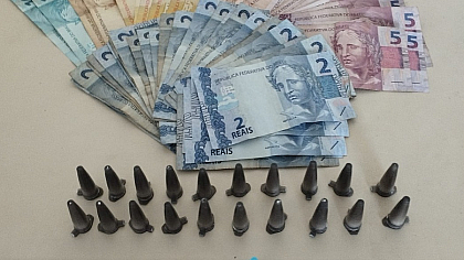 Homem é preso com porções de cocaína e dinheiro no Jardim Paraíso, em Avaré